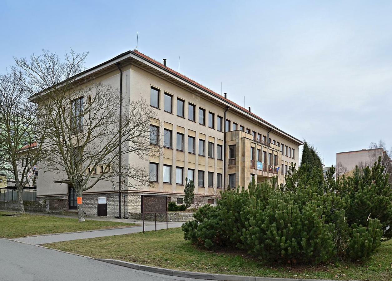Hotel Dobruška Exteriör bild